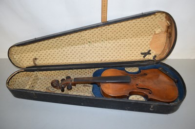 Lot 158 - A cased violin