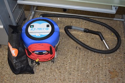 Lot 285 - An I-VAC C6 vacuum cleaner