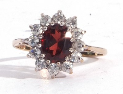 Lot 257 - Mixed Lot: 9ct gold red and white set cluster...