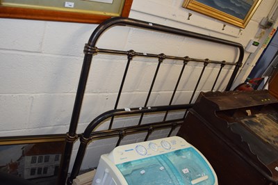 Lot 332 - Metal double bed frame