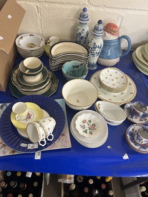 Lot 503 - Mixed Lot: Various dinner ware and other...