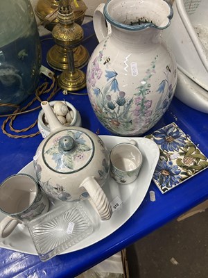 Lot 518 - Mixed Lot: Tain Pottery jug and other table...