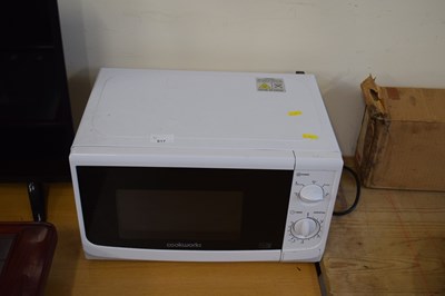 Lot 617 - A Cookworks microwave