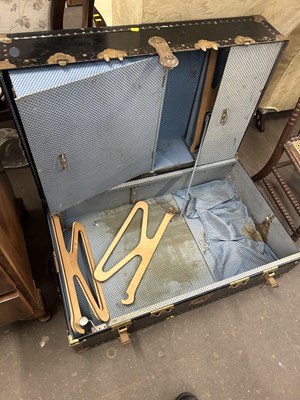 Lot 642 - A vintage Selfridges Vertex travel trunk