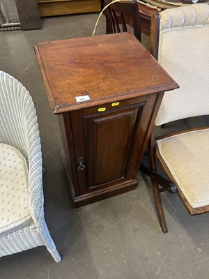 Lot 657 - Victorian mahogany bedside cabinet