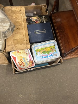 Lot 760 - One box of various garage clearance items