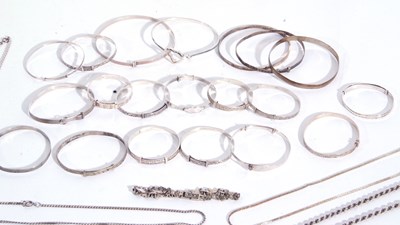 Lot 303 - Quantity of white metal jewellery to include...