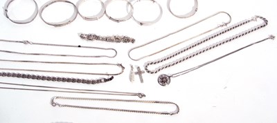 Lot 303 - Quantity of white metal jewellery to include...