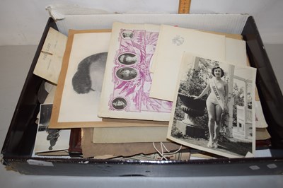 Lot 49 - Box of various vintage photographs, ephemera etc