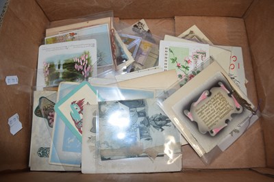 Lot 127 - Box of various vintage greetings cards