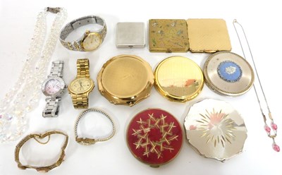 Lot 318 - Mixed Lot: four modern quartz watches, gilt...