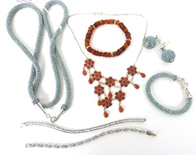Lot 329 - Mixed Lot: cased 925 and amber modern drop...