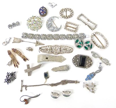Lot 330 - Mixed Lot of mainly costume brooches, paste...