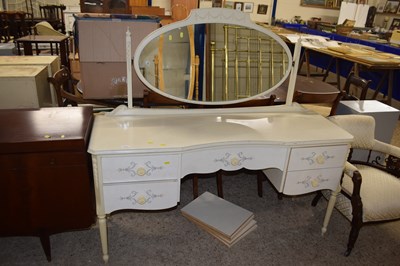 Lot 332 - A cream finish dressing table