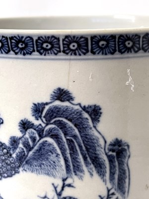 Lot 262 - An 18th Century Chinese Export porcelain...