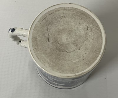 Lot 262 - An 18th Century Chinese Export porcelain...