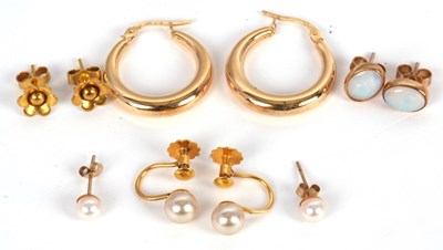 Lot 168 - A mixed lot of earrings: to include a pair of...