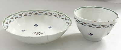 Lot 436 - A late 18th Century Lowestoft porcelain tea...