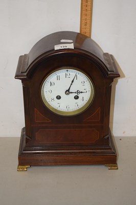 Lot 135 - An Edwardian mahogany mantel clock