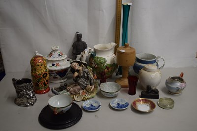 Lot 151 - Mixed Lot: Victorian teapot, various ceramics,...