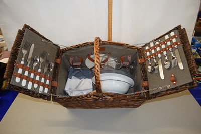 Lot 178 - Wicker picnic hamper and contents