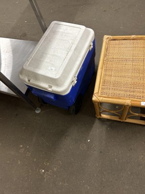 Lot 644 - A cool box plus a chicken feeder