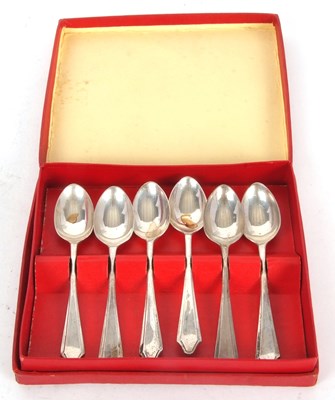 Lot 182 - A boxed set of six George V silver teaspoons,...