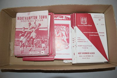 Lot 99 - Box of vintage football programs for...