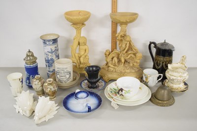 Lot 182 - Mixed Lot: Ceramics to include a pair of Royal...