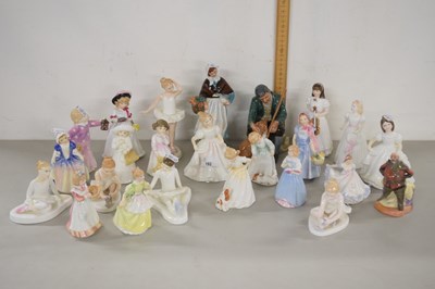 Lot 192 - An extensive collection of small Doulton...