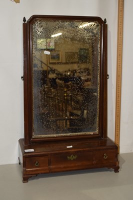 Lot 293 - A Georgian style dressing table mirror with...