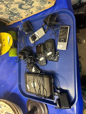 Lot 517 - Mixed Lot: Assorted mobile phones