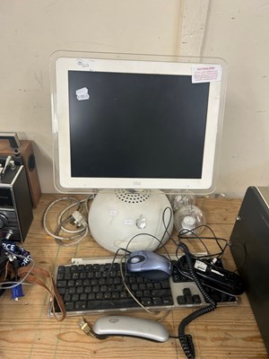 Lot 629 - An Imac computer