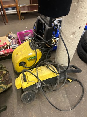 Lot 693 - Pressure washer