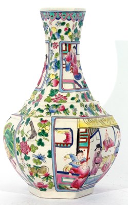 Lot 162 - Chinese Famille Rose/Vert Vase