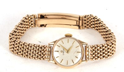 Lot 257 - A 9ct gold cased Omega lady's wristwatch,...