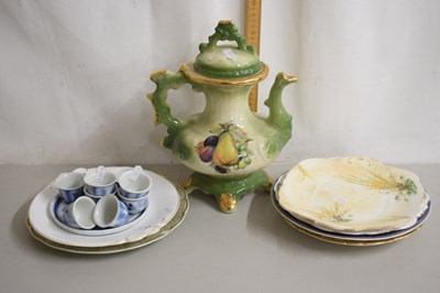 Lot 23 - Group of ceramic items including seven small...