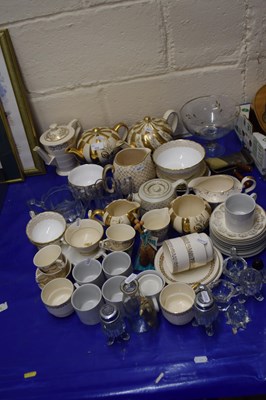 Lot 522 - Large quantity of mixed ceramics to include...