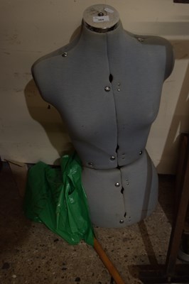 Lot 364 - An adjustable mannequin