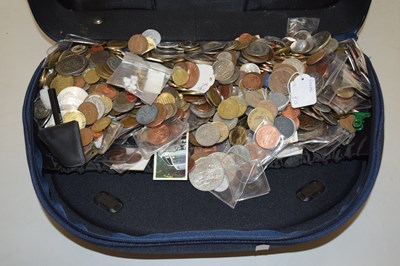 Lot 84 - Case of assorted coinage