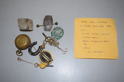 Lot 118 - Mixed Lot: Micro mozaic brooch, watch keys,...