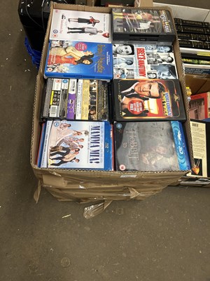 Lot 722 - Large quantity of assorted DVD's