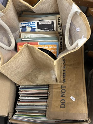 Lot 812 - Quantity of various LP's and records