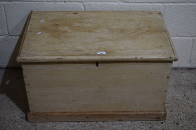 Lot 290 - A Victorian striped pine blanket box