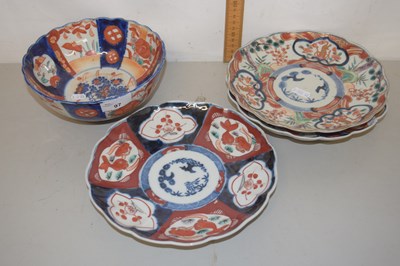 Lot 97 - Group of three Japanese Imari plates and a...