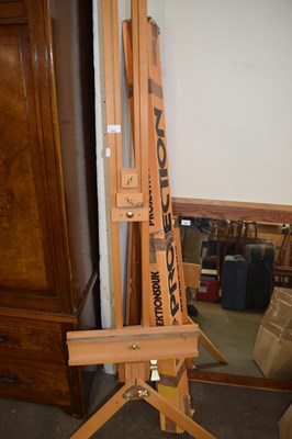 Lot 655 - A modern artists adjustable easel together...