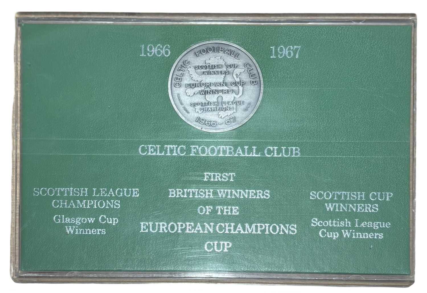 Lot 158 - A cased commemorative football coin, Celtic...
