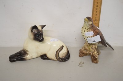 Lot 44 - A Beswick Thrush and Siamese cat (2)