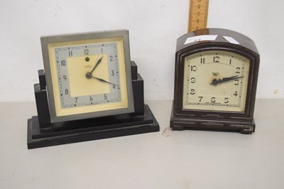 Lot 51 - A Smiths bakelite cased mantel clock and...