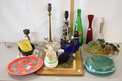 Lot 151 - Mixed Lot: Three assorted table lamps, various...